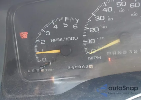 1997 GMC Sierra 1500 Sl Wideside z USA, uszkodzony, nr VIN 2GTEC19R8V1525629